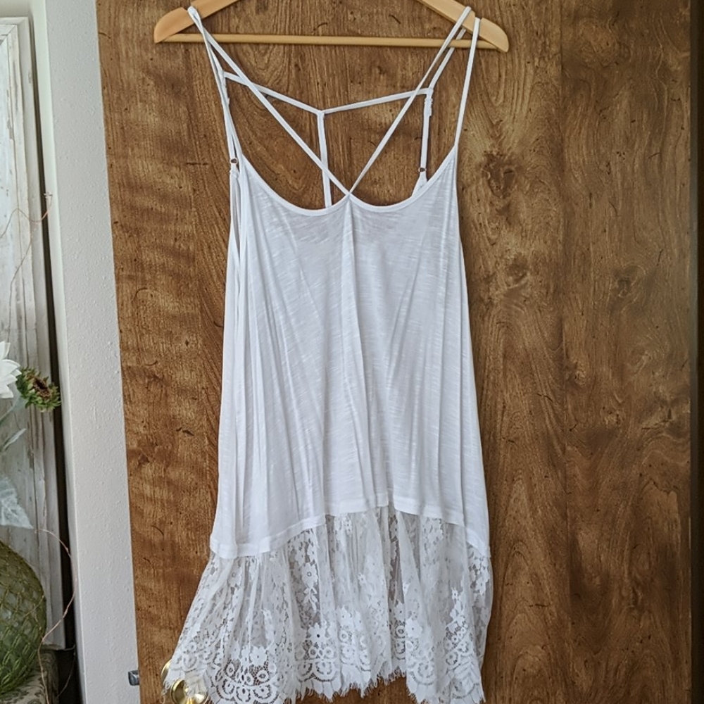 Lace layering tank